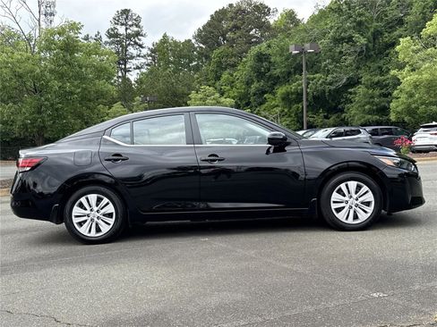 Used 2025 Nissan Sentra S FWD image 25