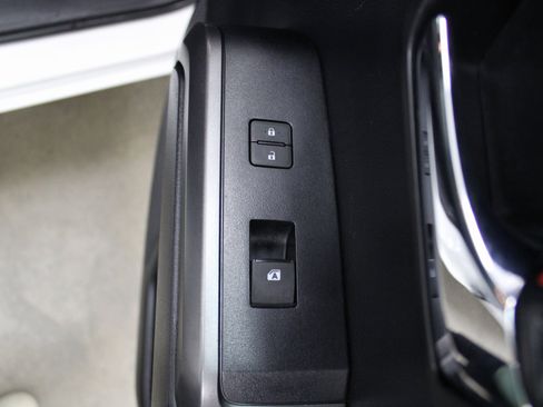 Used 2021 Toyota Tacoma TRD Off-Road w/ Technology Package image 29