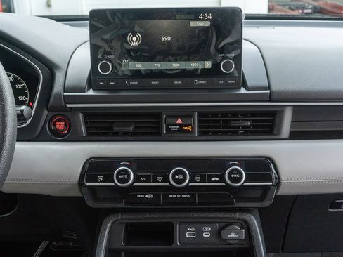 Certified 2023 Honda Pilot LX image 22