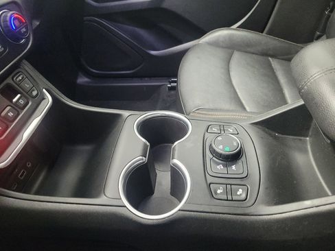 Used 2021 GMC Terrain SLT image 26