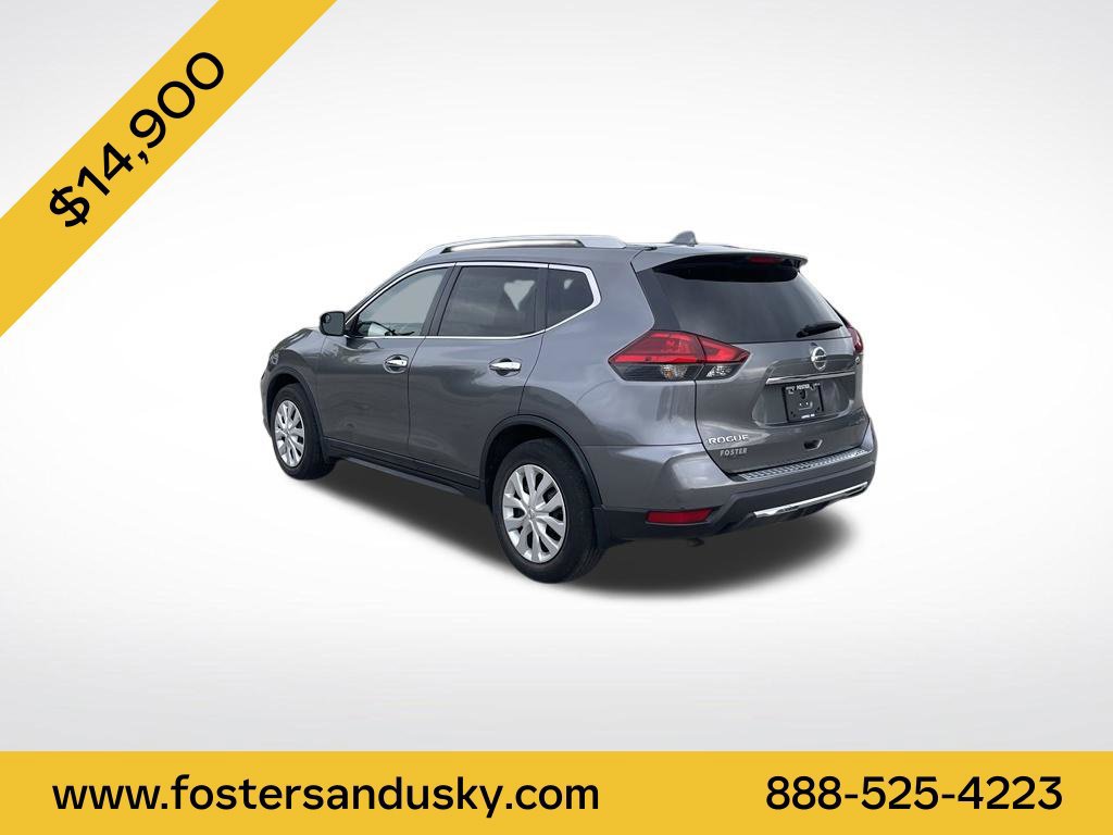 Used 2017 Nissan Rogue S w/ S Appearance Package FWD image 3