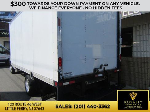 Used 2018 Ford E-350 and Econoline 350 Super Duty image 13