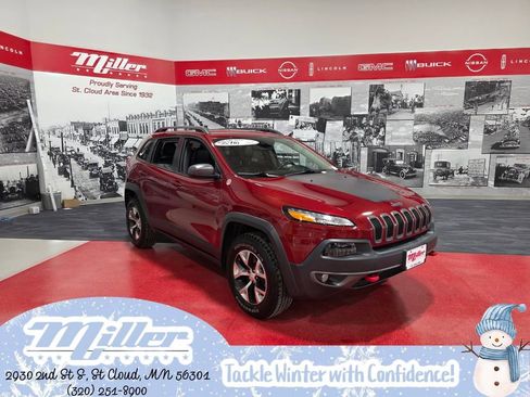 Used 2017 Jeep Cherokee Trailhawk image 1