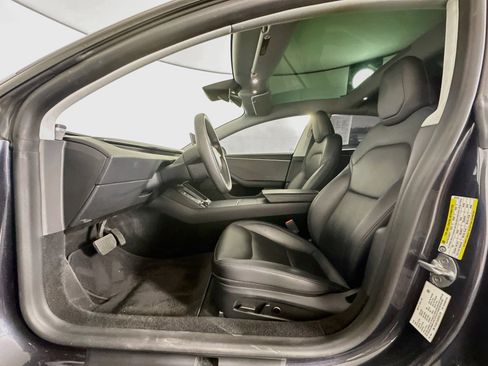 Used 2025 Tesla Model 3 Long Range RWD image 13