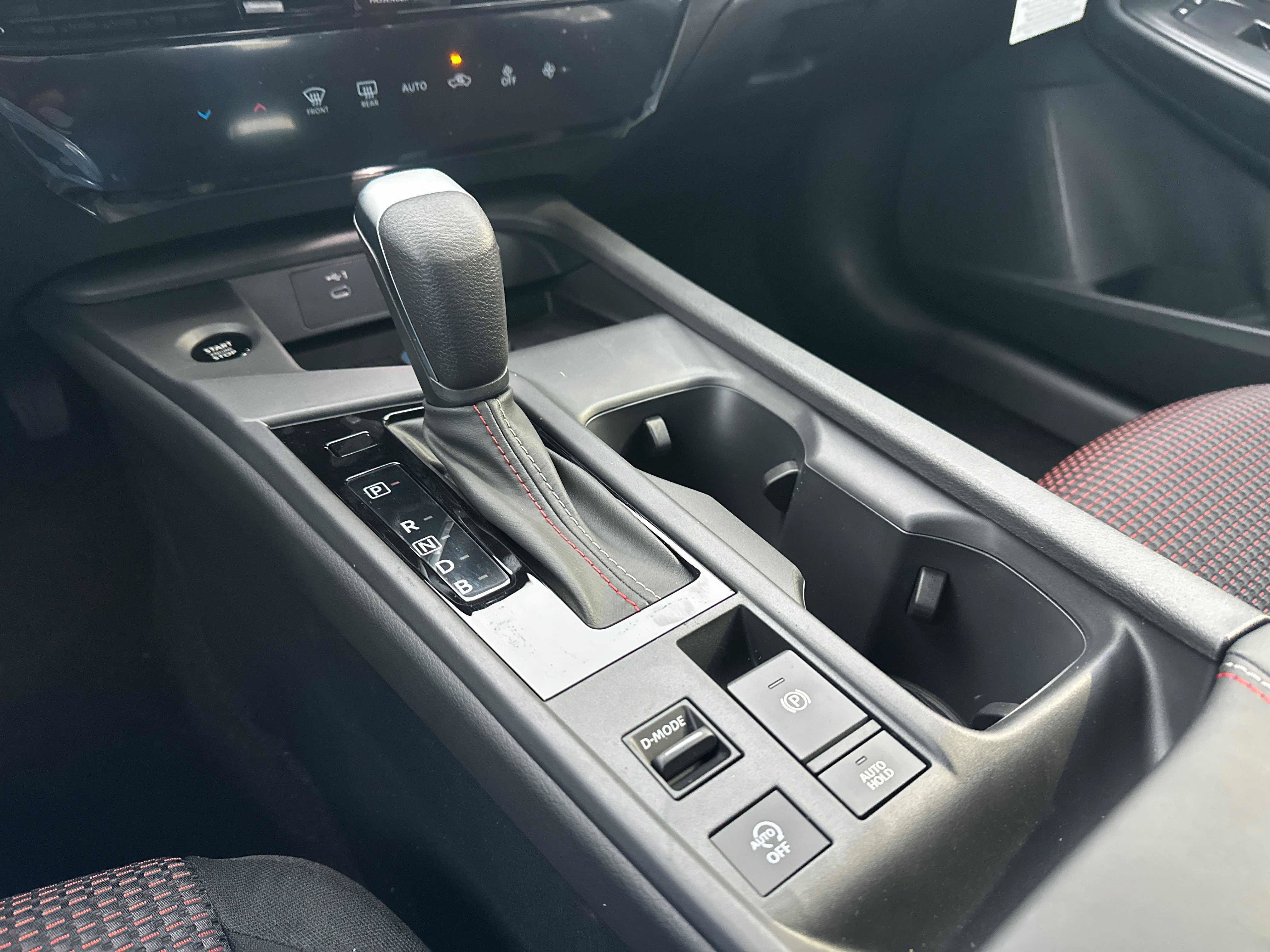 New 2027 Nissan Sentra SR w/ Floor Mat Package FWD image 30