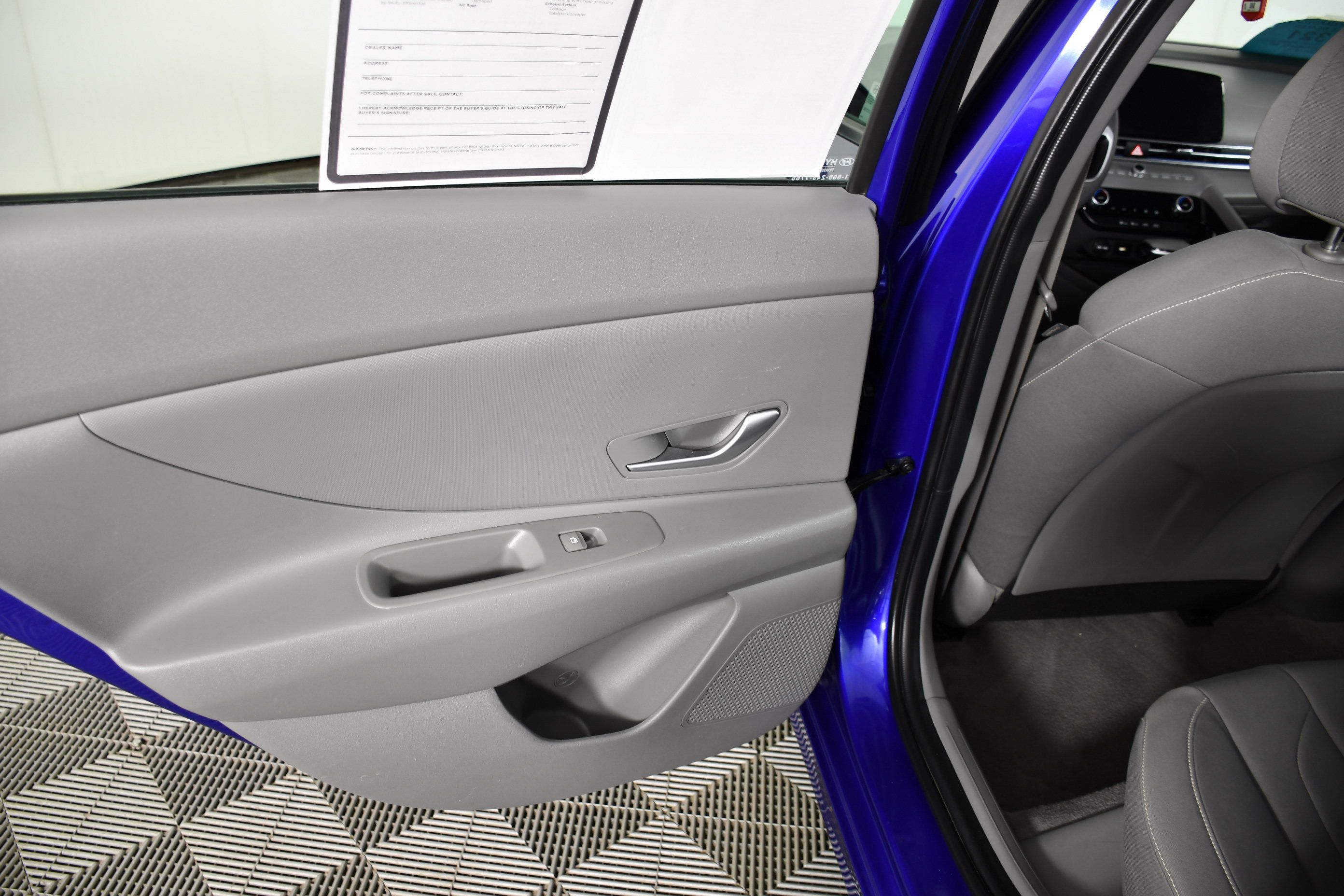 Used 2024 Hyundai Elantra SEL FWD image 46