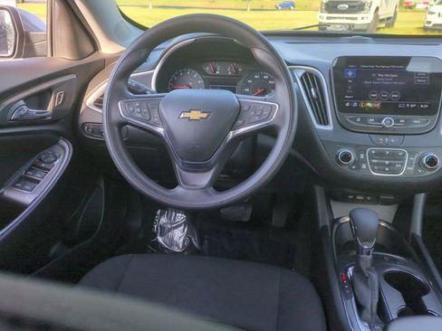 Used 2024 Chevrolet Malibu LT FWD image 30