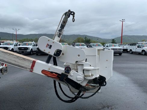 Used 2017 Ford F550 4x4 Regular Cab Super Duty image 43