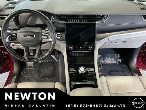 Used 2022 Jeep Grand Cherokee L Overland w/ Advanced Protech Group III AWD/4WD image 21