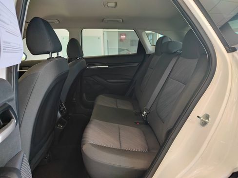Used 2024 Kia Seltos LX AWD/4WD image 10