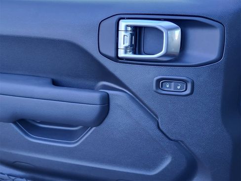 New 2026 Jeep Gladiator Sport image 15