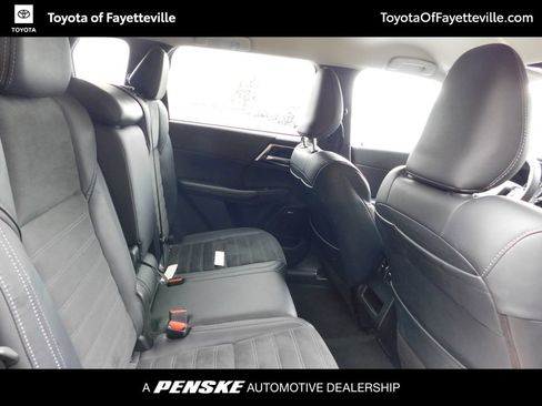 Used 2025 Mitsubishi Outlander SE AWD/4WD image 5