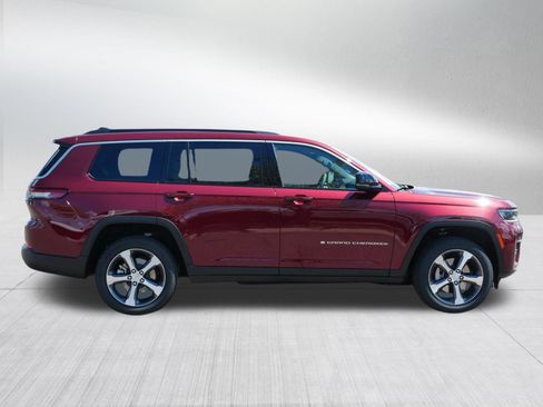 New 2026 Jeep Grand Cherokee L Limited AWD/4WD image 8