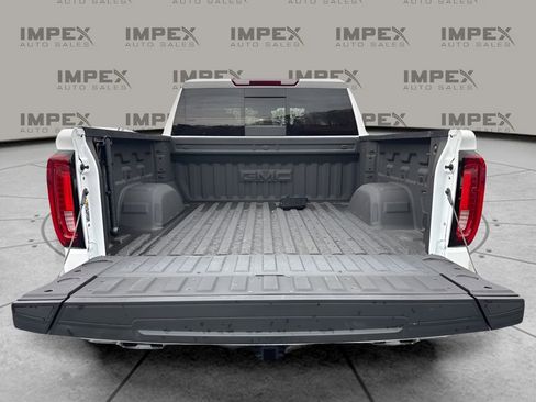 Used 2025 GMC Sierra 1500 SLT image 31