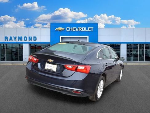 Certified 2018 Chevrolet Malibu LT FWD image 4