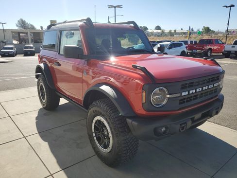 Used 2024 Ford Bronco Black Diamond w/ Sasquatch Package image 7