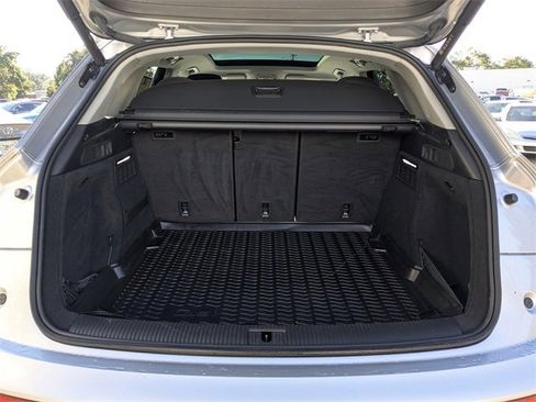 Used 2022 Audi Q5 2.0T Premium Plus w/ Premium Plus Package image 13