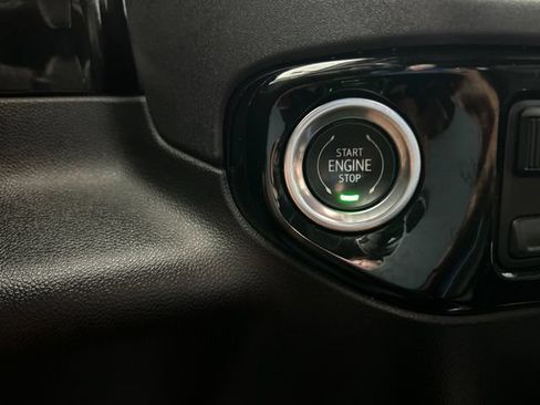 Used 2023 GMC Sierra 1500 SLT AWD/4WD image 27