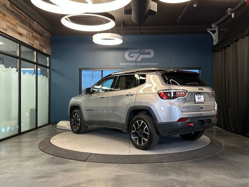Used 2021 Jeep Compass Trailhawk w/ Sun and Sound Group AWD/4WD image 5