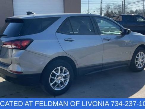 Used 2023 Chevrolet Equinox LS w/ LS Convenience Package image 8