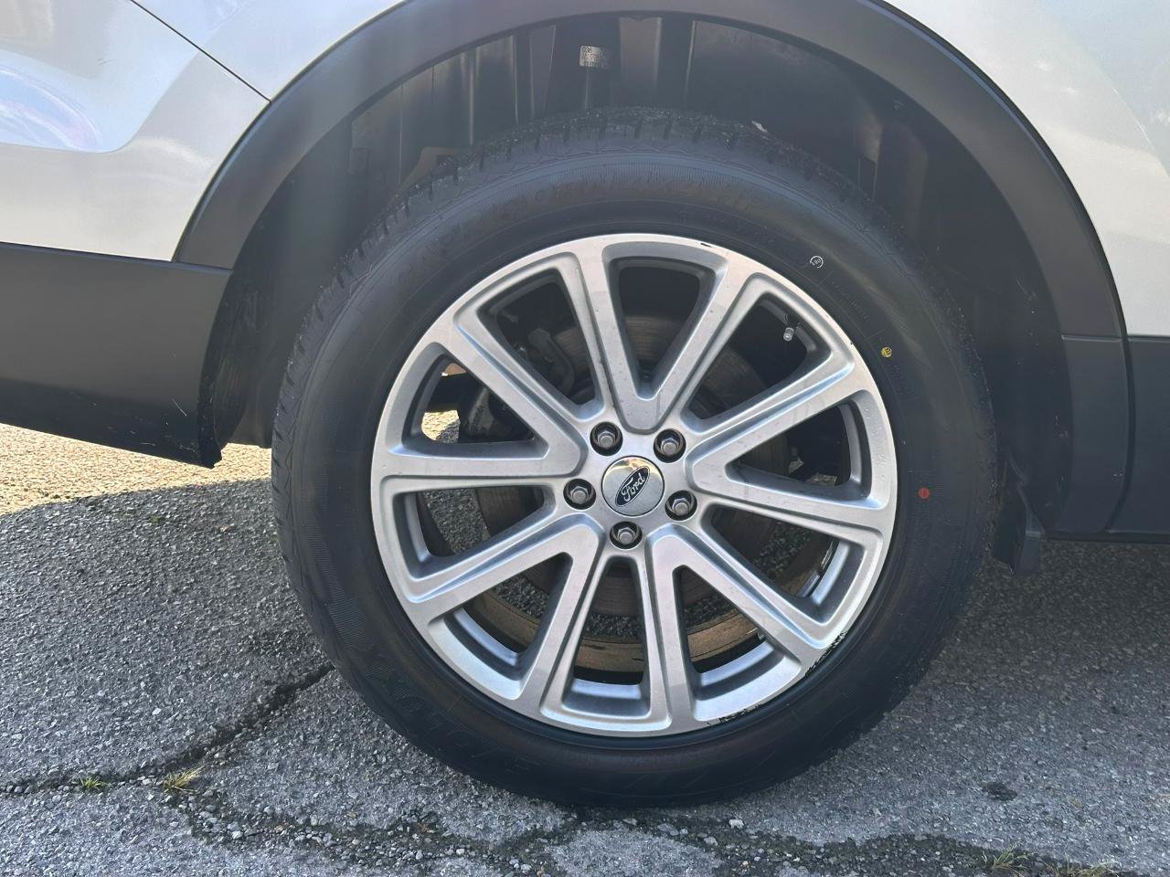 Used 2016 Ford Explorer Limited FWD image 29