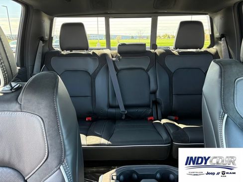 New 2026 RAM 1500 Laramie w/ Night Edition AWD/4WD image 15