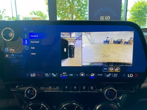 Used 2024 Chevrolet Blazer EV RS AWD/4WD image 41