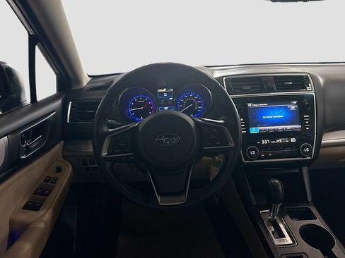 Used 2018 Subaru Outback 2.5i Premium AWD/4WD image 23
