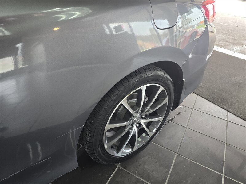Used 2017 Honda Accord EX image 28