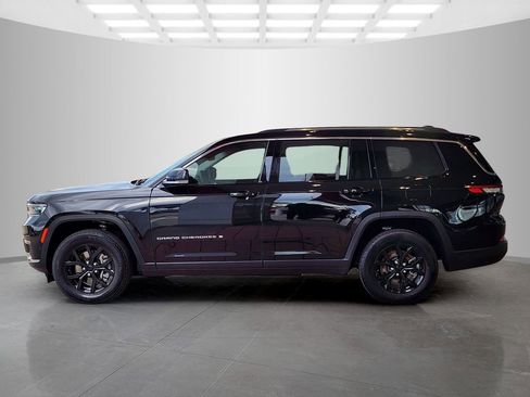 Used 2023 Jeep Grand Cherokee L Limited w/ Luxury Tech Group II RWD image 8