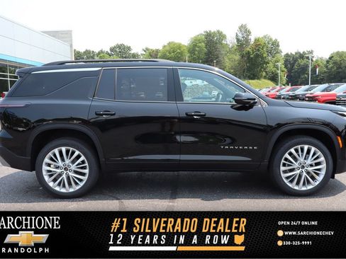 New 2026 Chevrolet Traverse LT AWD/4WD image 1