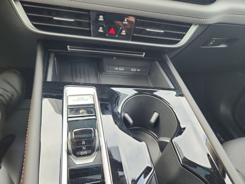 New 2026 Volkswagen Atlas Peak Edition image 19