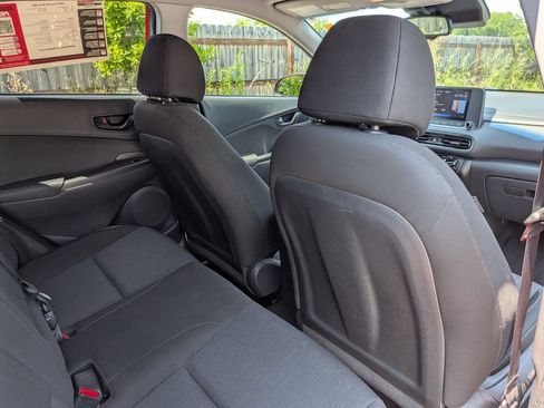Used 2022 Hyundai Kona SEL FWD image 25