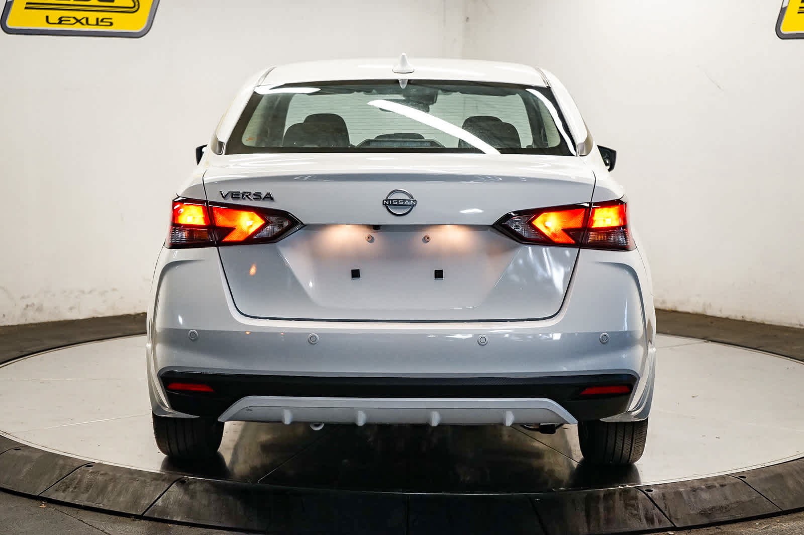 Used 2025 Nissan Versa SV w/ Trunk Package FWD image 9