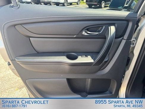 Used 2017 Chevrolet Traverse LT AWD/4WD image 25