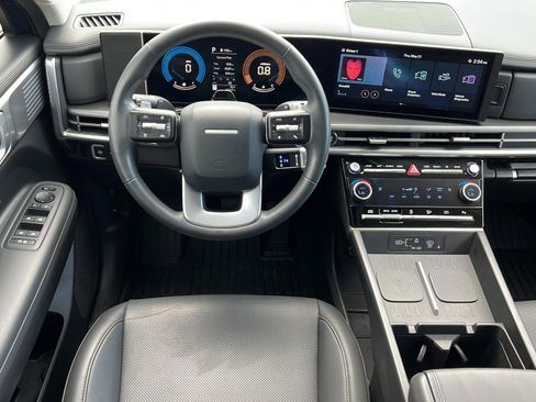 Certified 2025 Hyundai Santa Fe SEL FWD image 12