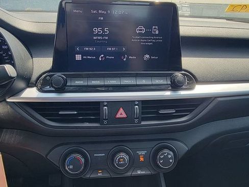 Used 2024 Kia Forte LXS w/ LXS Technology Package FWD image 9