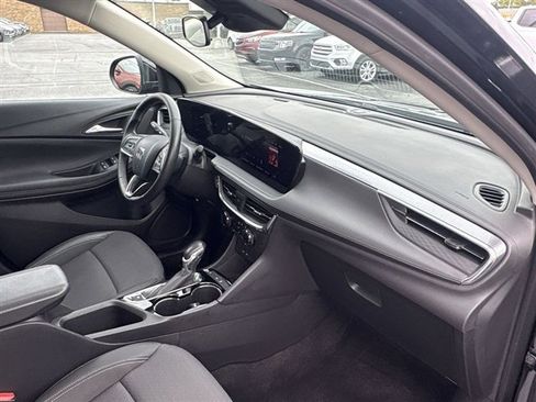 Used 2024 Buick Encore GX Preferred FWD image 27