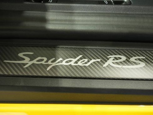 Used 2025 Porsche 718 Boxster Spyder RS image 36
