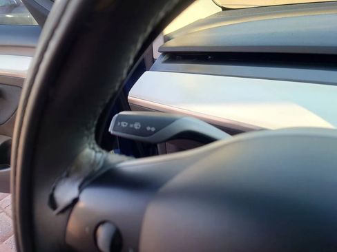 Used 2021 Tesla Model 3 Long Range image 21