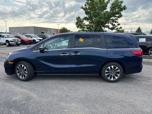 Used 2023 Honda Odyssey EX-L image 7