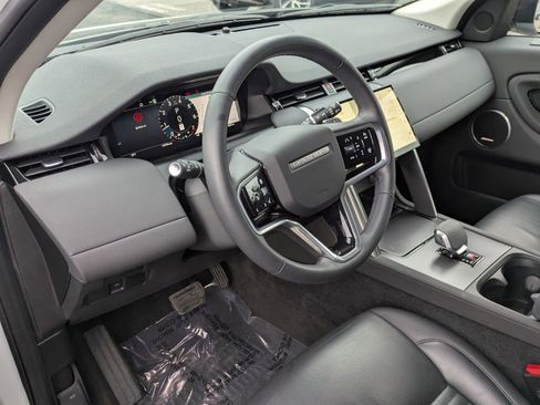 Used 2024 Land Rover Discovery Sport S image 10
