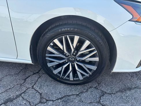 Used 2025 Nissan Altima 2.5 SV image 29