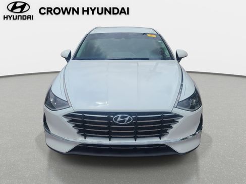 Used 2021 Hyundai Sonata SE FWD image 2