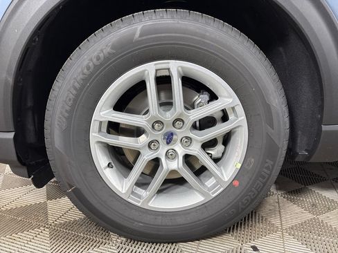 New 2026 Ford Explorer Active w/ Active Comfort Package RWD image 13