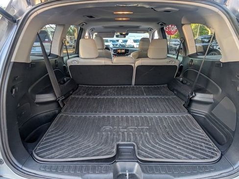 Used 2021 Honda Pilot Special Edition image 15