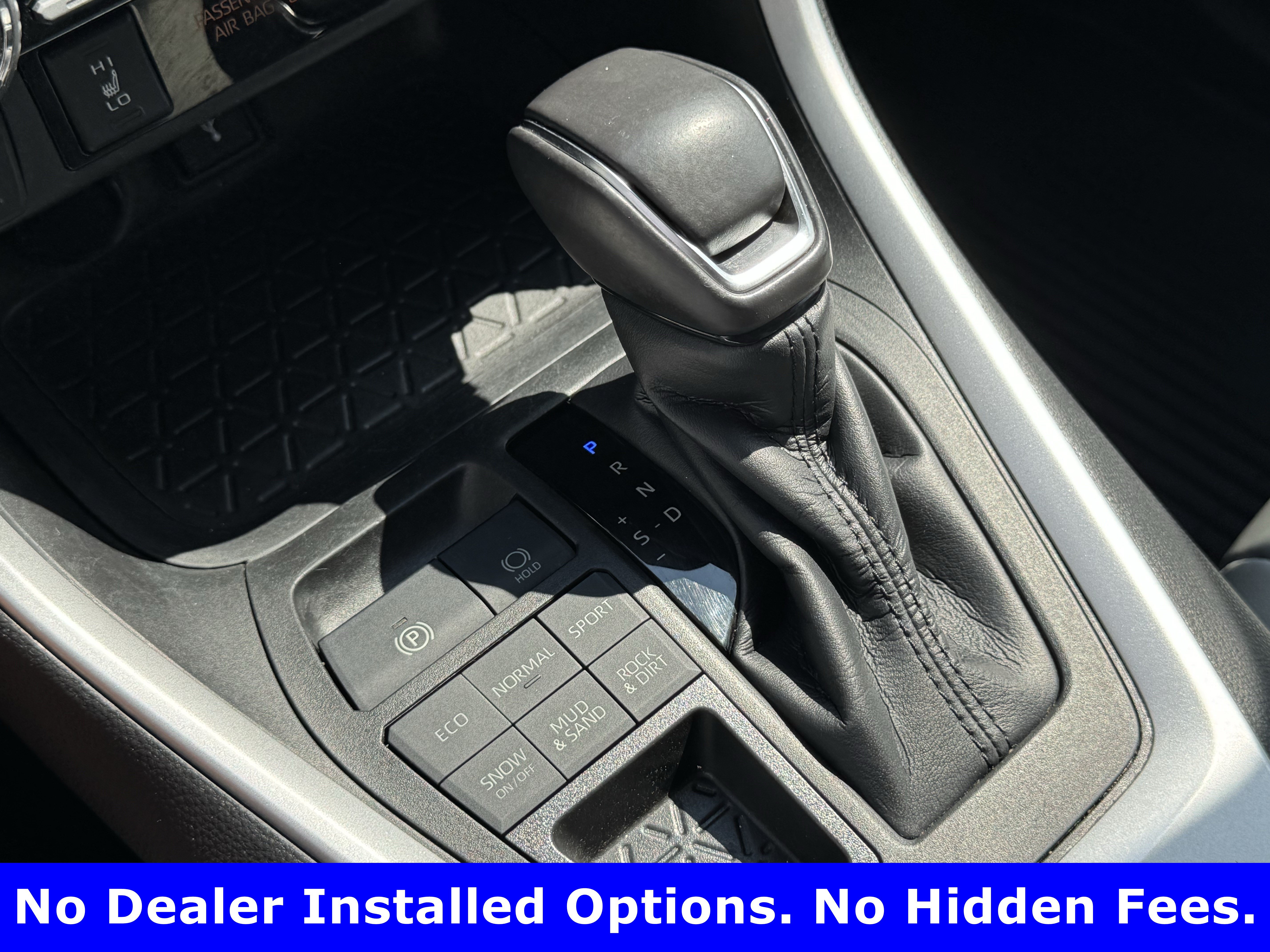 Used 2022 Toyota RAV4 XLE Premium AWD/4WD image 18