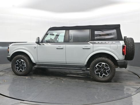 Used 2021 Ford Bronco Outer Banks image 7