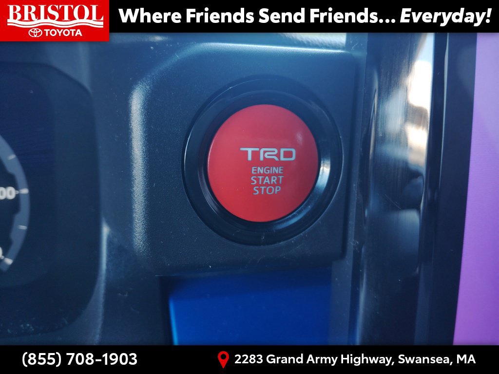 Used 2024 Toyota Tacoma TRD Off-Road w/ TRD Off Road Upgrade Package AWD/4WD image 29