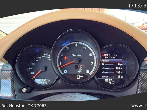 Used 2015 Porsche Macan Turbo image 50